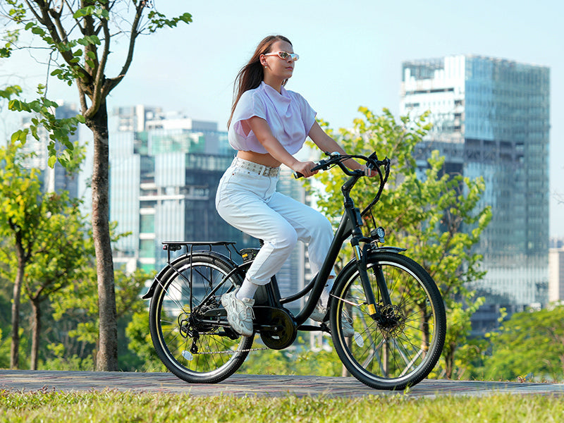 Best Ladies Electric Bike: Top iHoverboard Models Under 1000 | iHoverboard