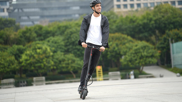Best Lightweight Electric Scooter for Easy & Smooth Rides