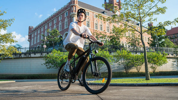 How Long Does an Electric Bike Battery Last? Range, Lifespan, and Factors That Affect Performance