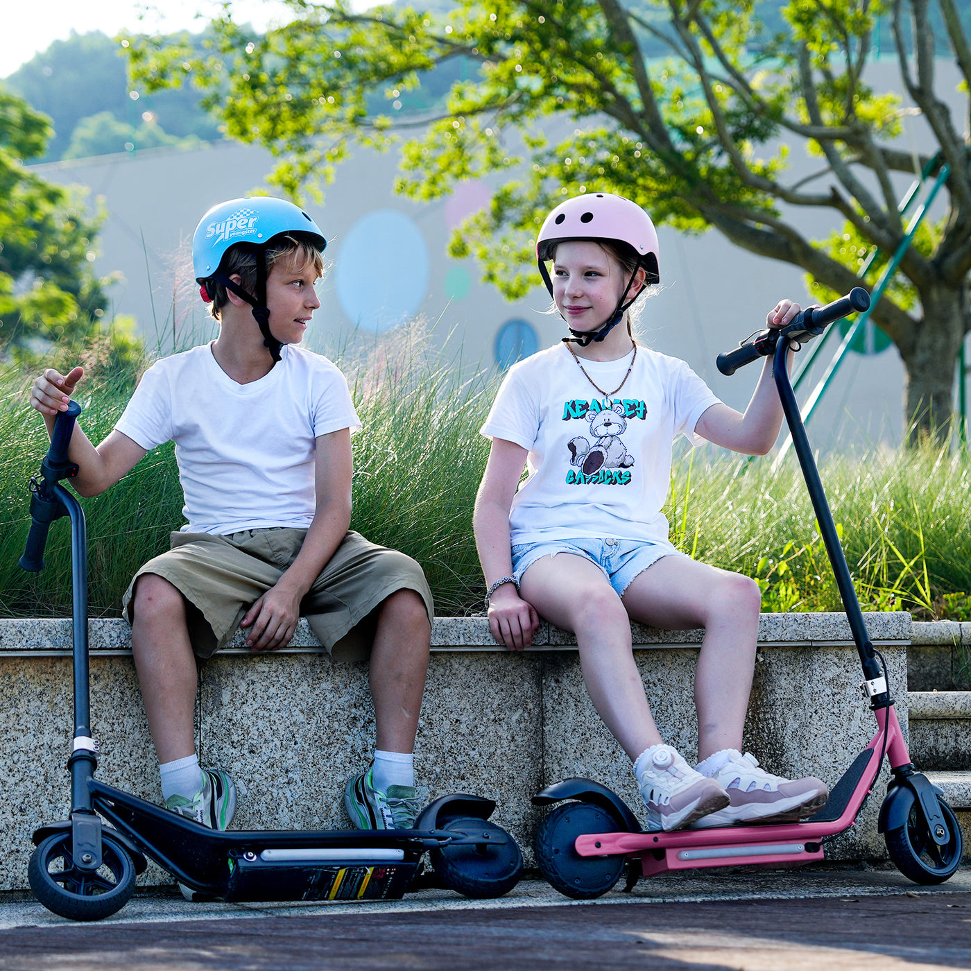 iScooter iK3 Kids Electric Scooter with Colored Ambient Light